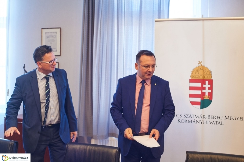 Együttműködési megállapodás a Törvényszéken - fotó Szarka Lajos