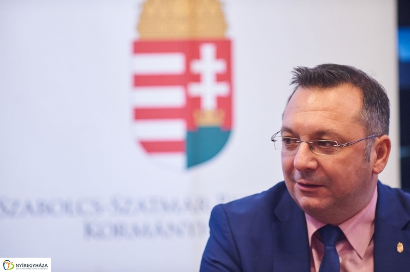 Együttműködési megállapodás a Törvényszéken - fotó Szarka Lajos