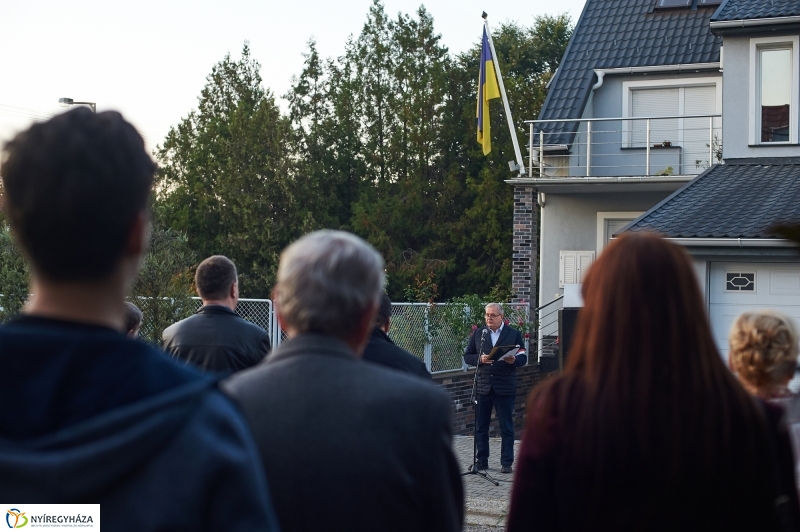 Tiltakozó petíció - fotó Szarka Lajos