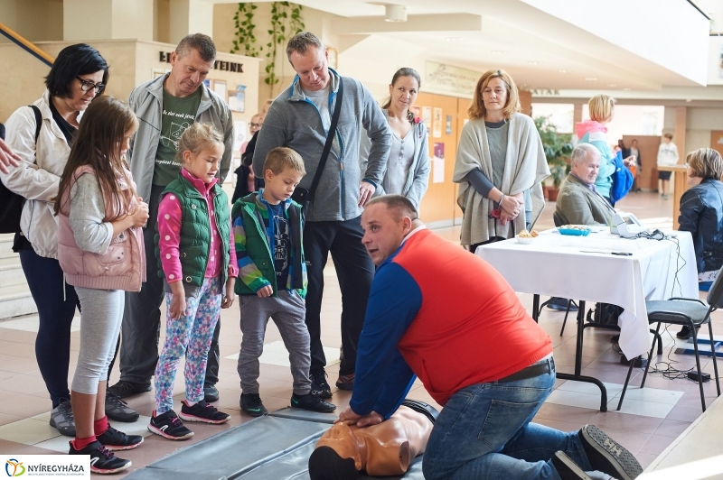 Egészségnap a Kodályban - fotó Szarka Lajos