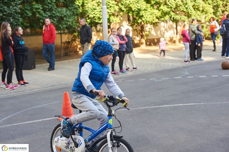 Egészségnap a Kodályban - fotó Szarka Lajos