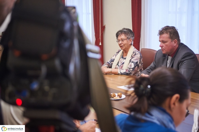Meglepetés nyugdíjasoknak beharangozó - fotó Szarka Lajos