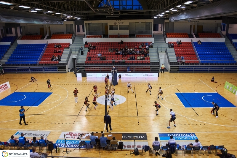 Fatum-Slavia női röplabda - fotó Szarka Lajos