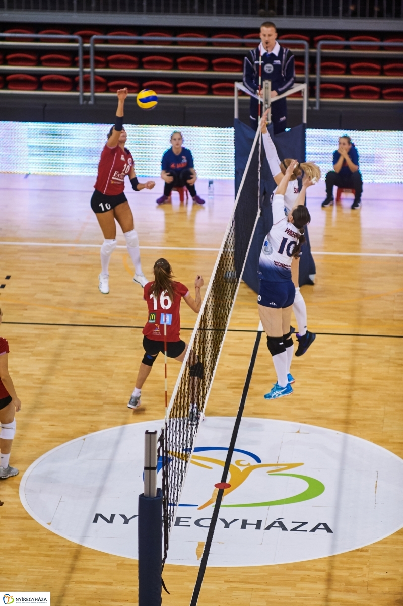 Fatum-Slavia női röplabda - fotó Szarka Lajos