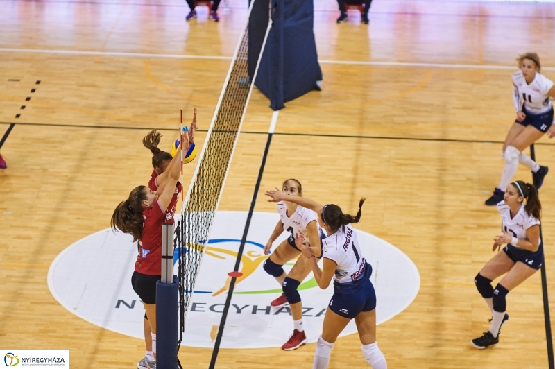 Fatum-Slavia női röplabda - fotó Szarka Lajos