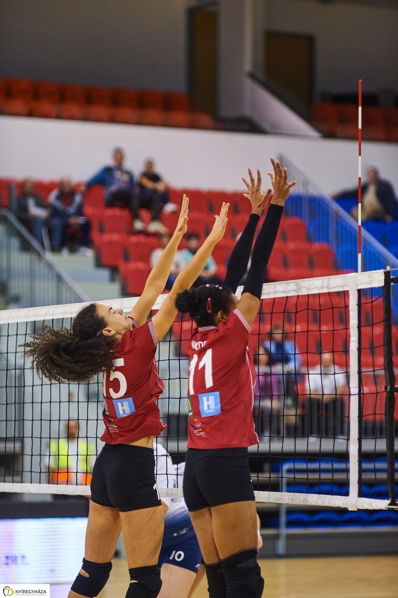 Fatum-Slavia női röplabda - fotó Szarka Lajos