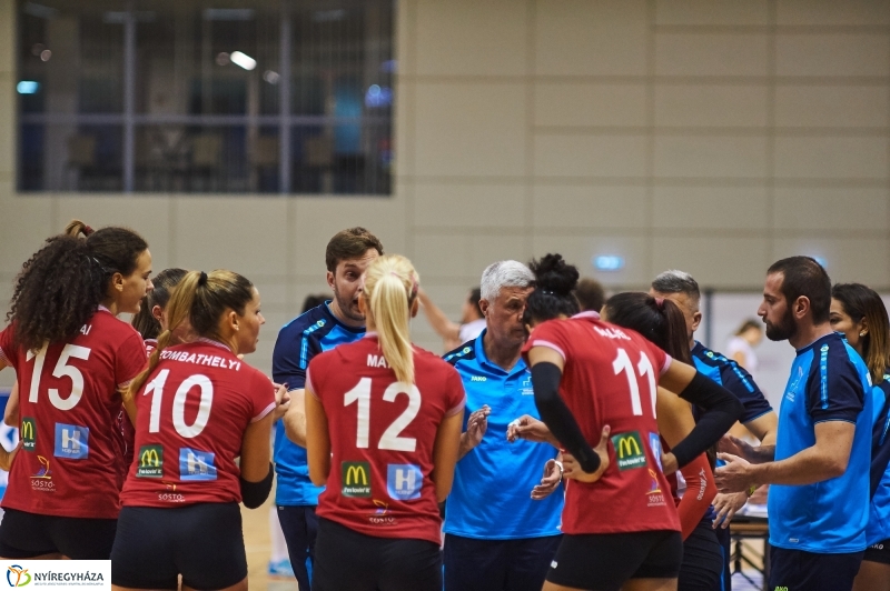 Fatum-Slavia női röplabda - fotó Szarka Lajos