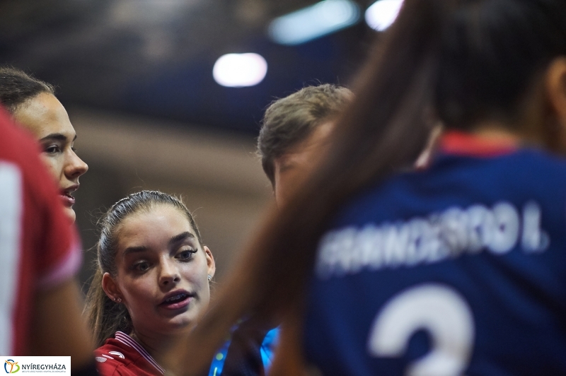 Fatum-Slavia női röplabda - fotó Szarka Lajos