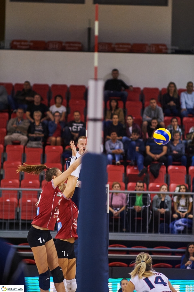 Fatum-Slavia női röplabda - fotó Szarka Lajos