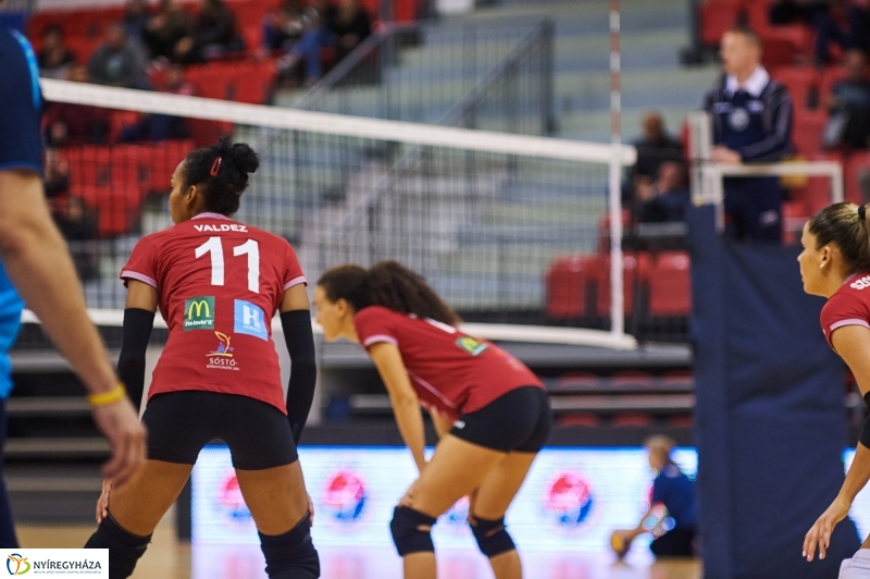Fatum-Slavia női röplabda - fotó Szarka Lajos