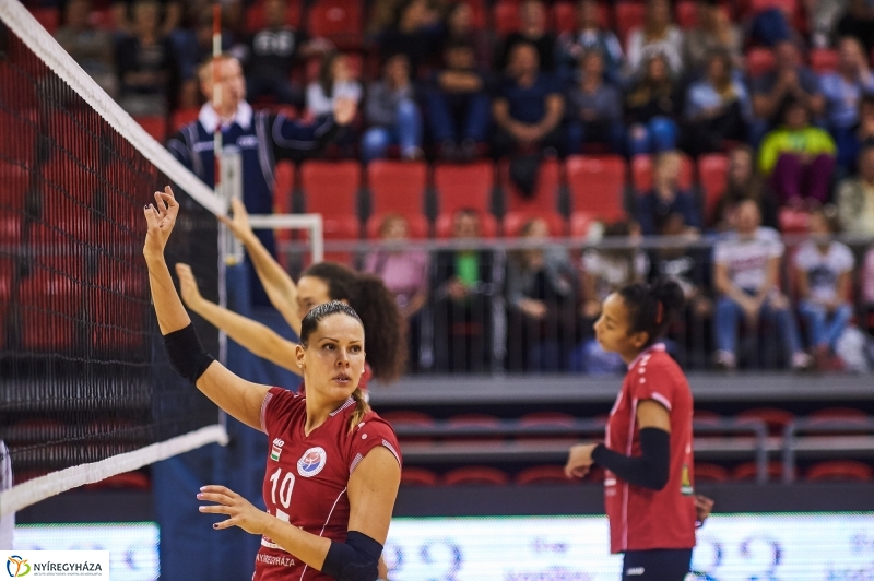 Fatum-Slavia női röplabda - fotó Szarka Lajos