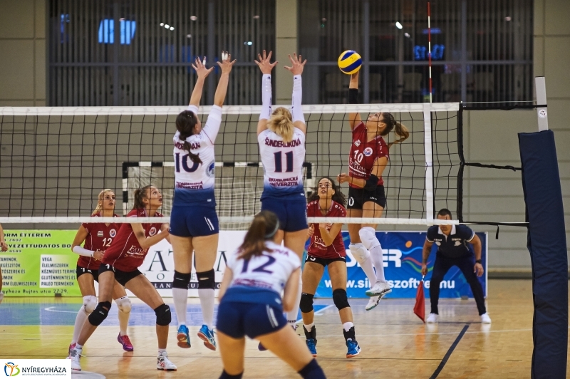 Fatum-Slavia női röplabda - fotó Szarka Lajos