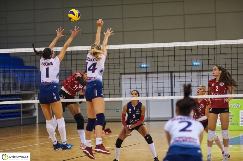 Fatum-Slavia női röplabda - fotó Szarka Lajos