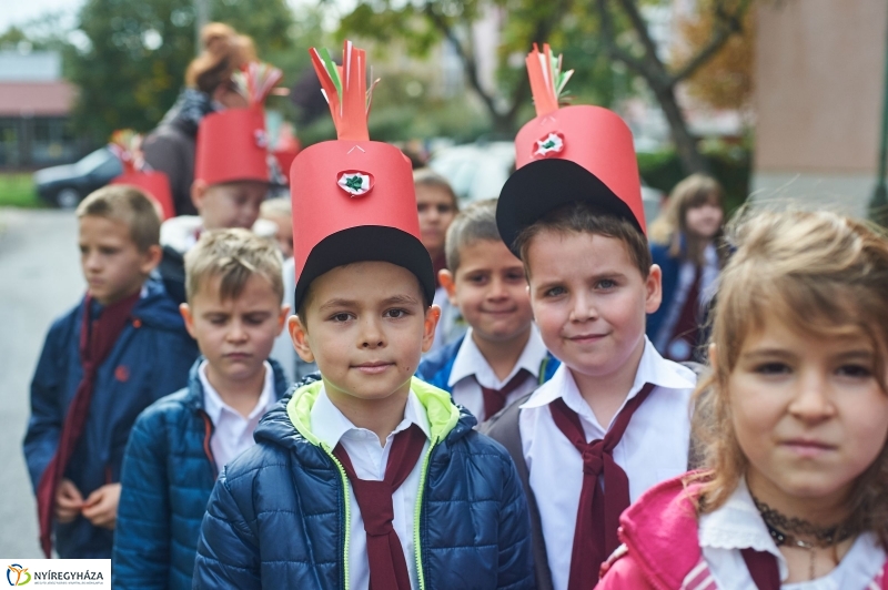 Emlékező koszorúzás az aradi vértanúkra - fotó Szarka Lajos