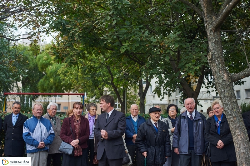Emlékező koszorúzás az aradi vértanúkra - fotó Szarka Lajos