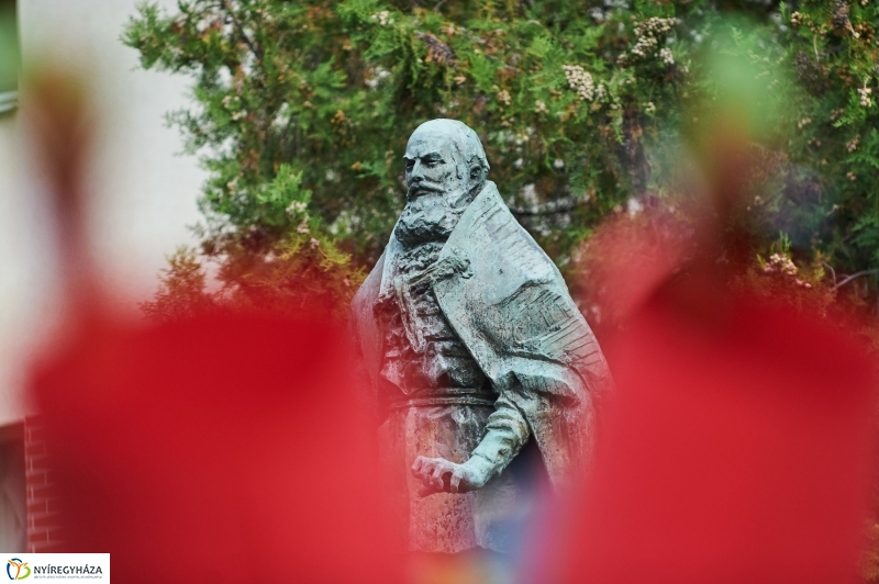 Emlékező koszorúzás az aradi vértanúkra - fotó Szarka Lajos