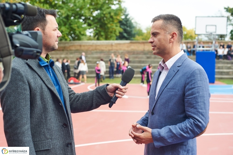 Kosárpálya átadás a Bánkiban - fotó Szarka Lajos