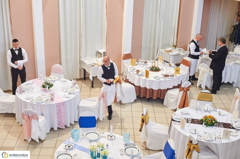 Pincér mestervizsga a Koronában - fotó Szarka Lajos