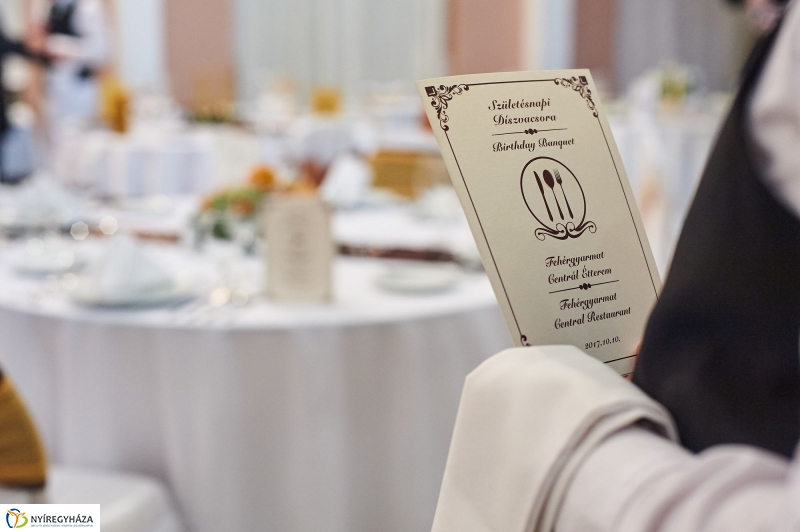 Pincér mestervizsga a Koronában - fotó Szarka Lajos