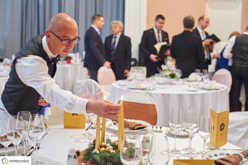 Pincér mestervizsga a Koronában - fotó Szarka Lajos