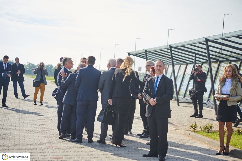 Logisztikai Központ átadása - fotó Szarka Lajos