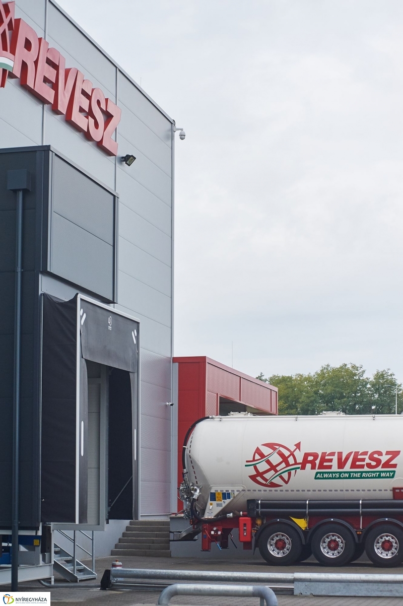 Logisztikai Központ átadása - fotó Szarka Lajos