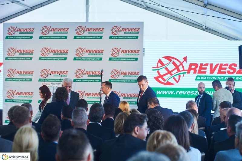 Logisztikai Központ átadása - fotó Szarka Lajos