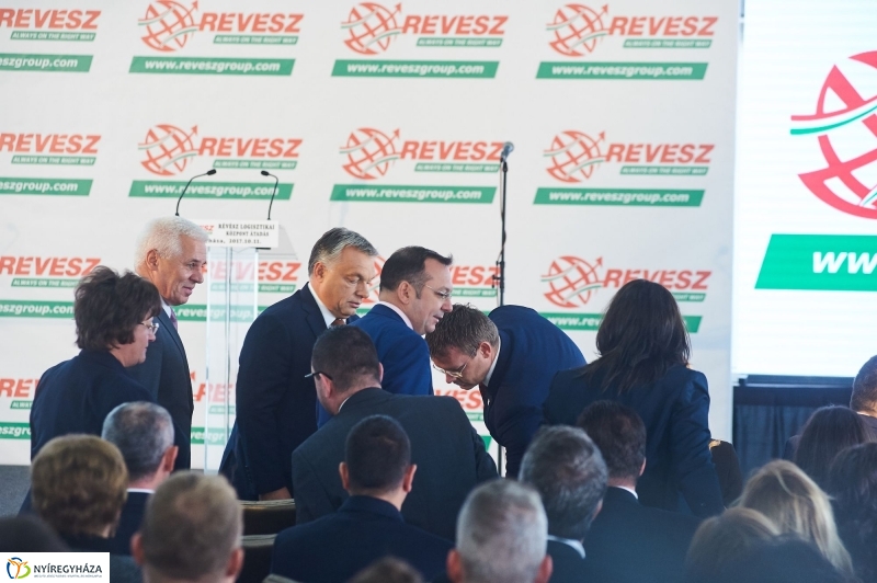 Logisztikai Központ átadása - fotó Szarka Lajos