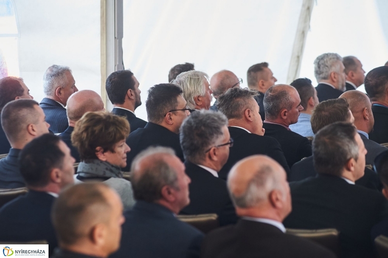 Logisztikai Központ átadása - fotó Szarka Lajos