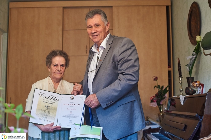 Szépkorú köszöntése Balya Lászlóné - fotó Szarka Lajos