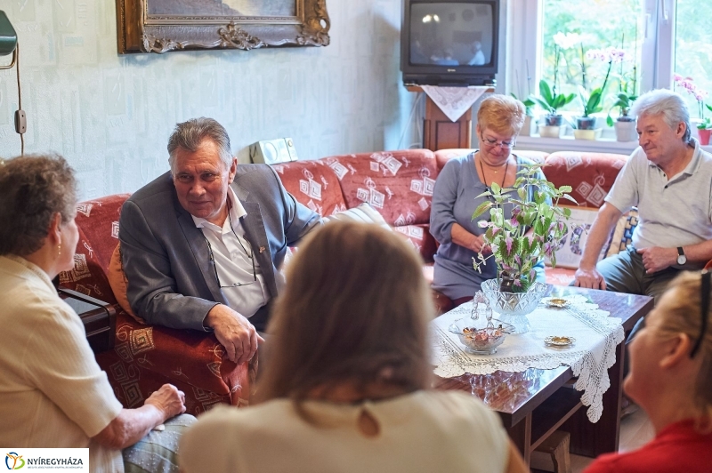 Szépkorú köszöntése Balya Lászlóné - fotó Szarka Lajos