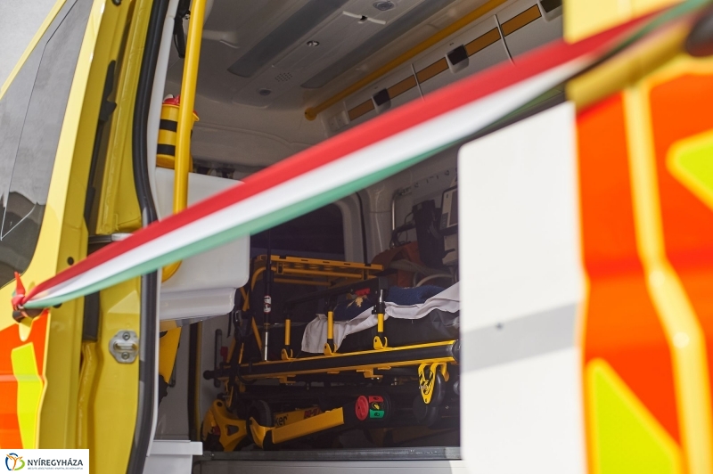 Új mentőautó átadás - fotó Szarka Lajos