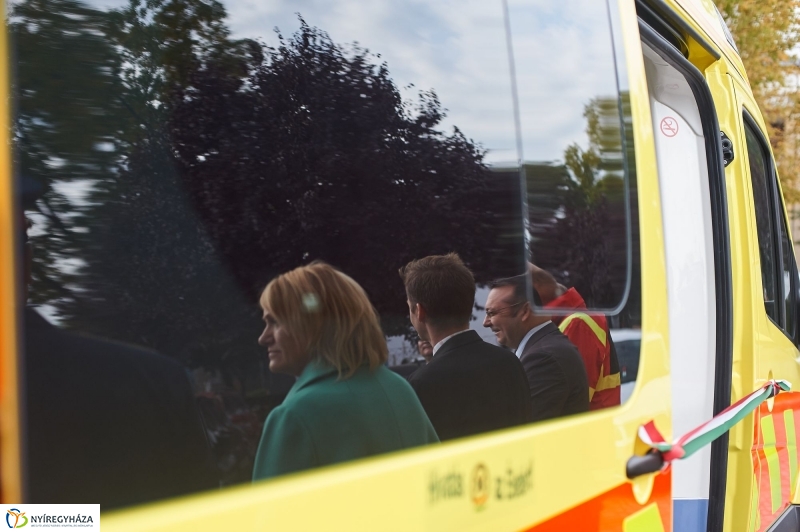 Új mentőautó átadás - fotó Szarka Lajos