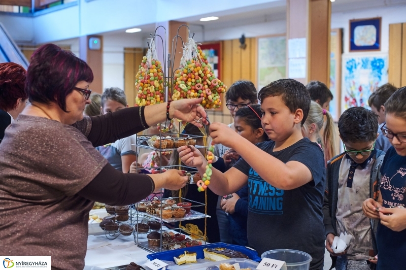 Mihály-napi vásár a Kazinczyben - fotó Szarka Lajos