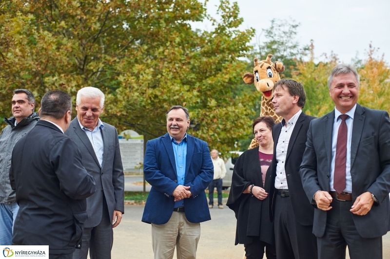 Látogatócentrum alapkőletétele - fotó Szarka Lajos