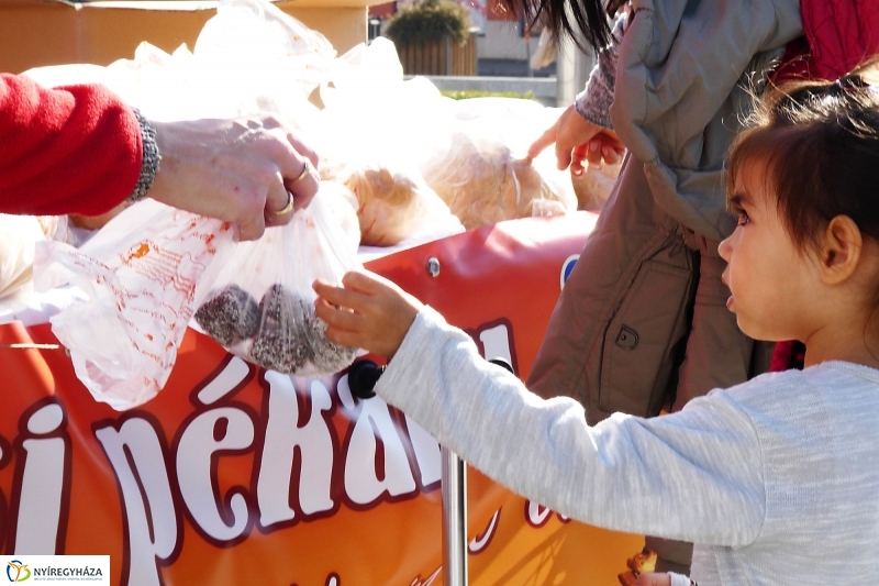 A kenyér világnapja - fotó Szarka Lajos