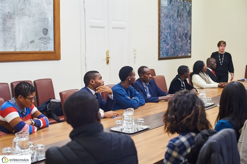 Külföldi hallgatók a Városházán - fotó Szarka Lajos