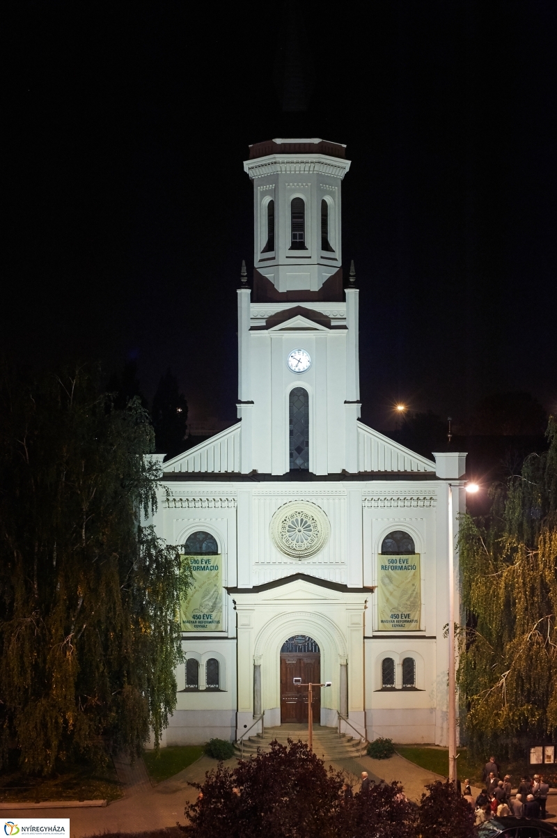 Református templom díszvilágítása - fotó Szarka Lajos