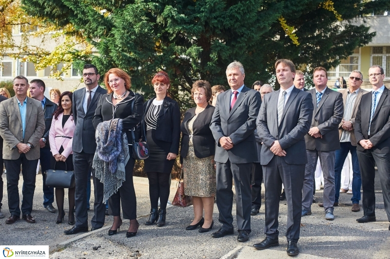 Parkolóház alapkőletétele a kórházban - fotó Szarka Lajos