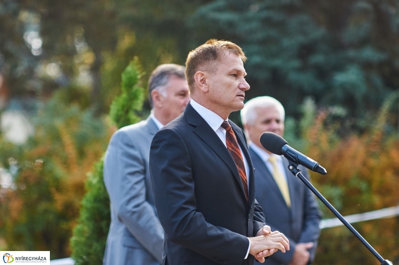 Parkolóház alapkőletétele a kórházban - fotó Szarka Lajos