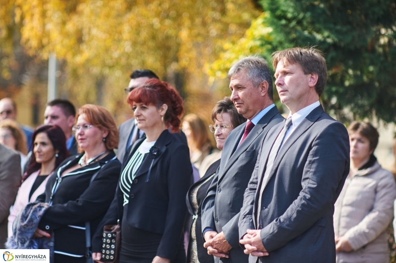 Parkolóház alapkőletétele a kórházban - fotó Szarka Lajos