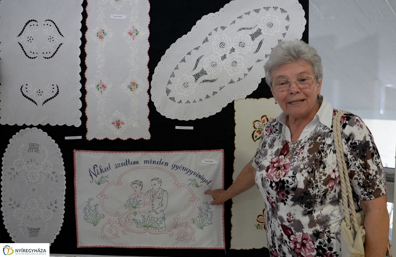 Szépkorúak kézimunka kiállítása a VMKK-ban