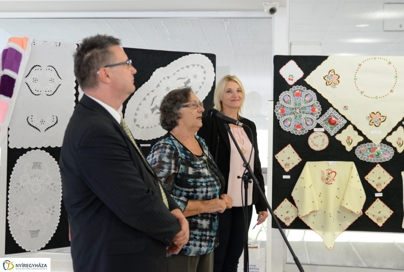 Szépkorúak kézimunka kiállítása a VMKK-ban