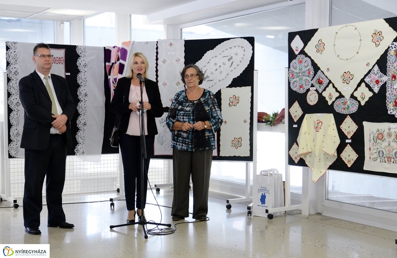 Szépkorúak kézimunka kiállítása a VMKK-ban