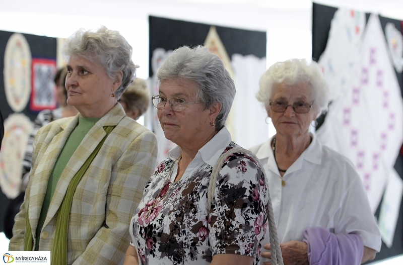 Szépkorúak kézimunka kiállítása a VMKK-ban