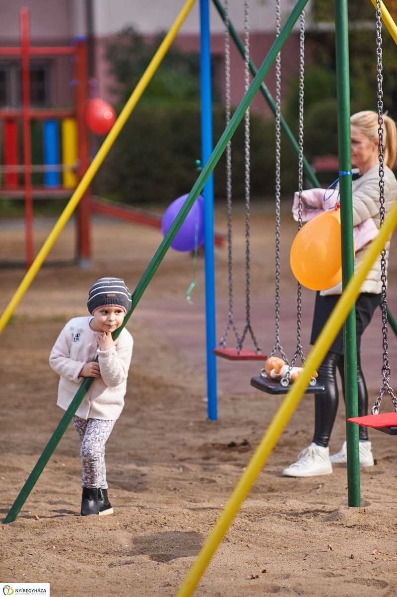 Játszótér átadás a Dohány utcán - fotó Szarka Lajos