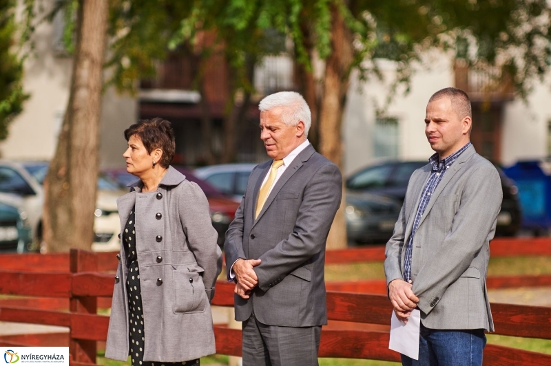 Játszótér átadás a Dohány utcán - fotó Szarka Lajos