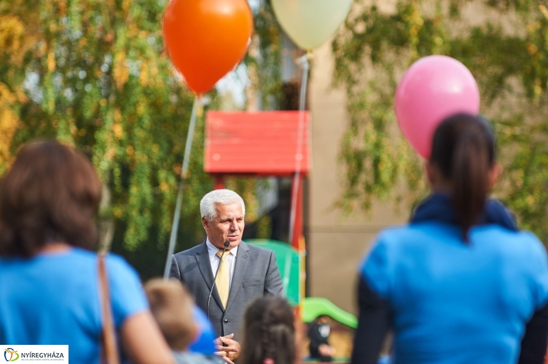 Játszótér átadás a Dohány utcán - fotó Szarka Lajos