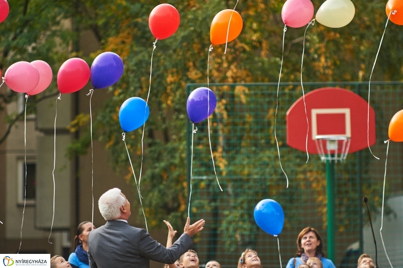 Játszótér átadás a Dohány utcán - fotó Szarka Lajos