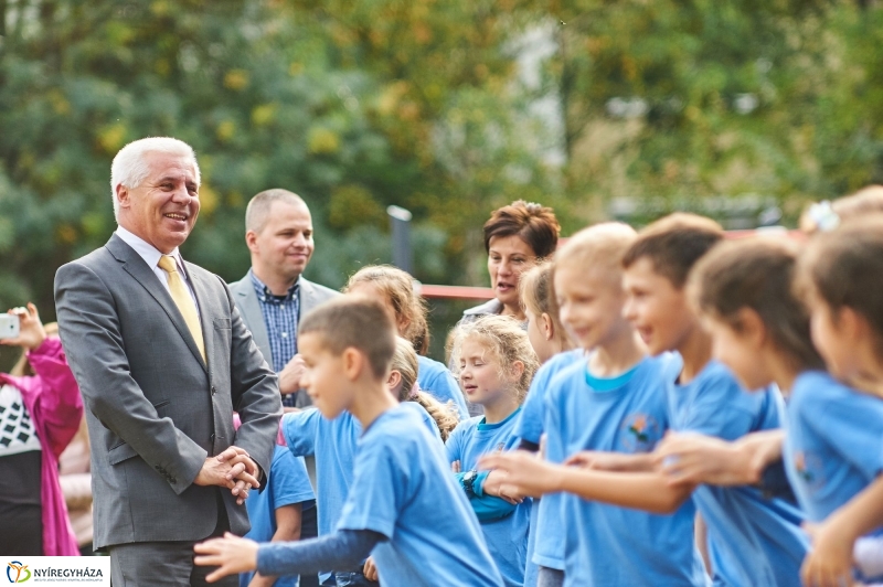 Játszótér átadás a Dohány utcán - fotó Szarka Lajos
